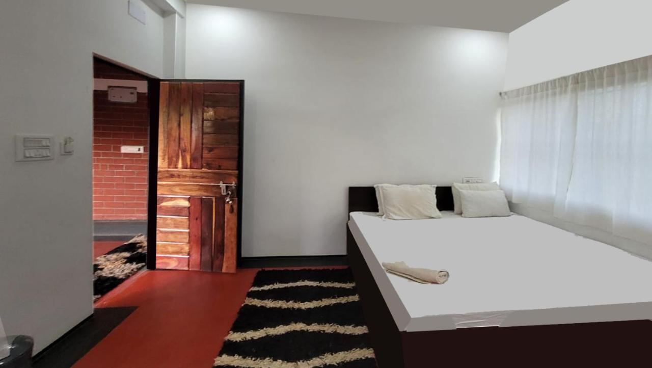 Panchobon Art Resort Shanti Niketan Exterior photo